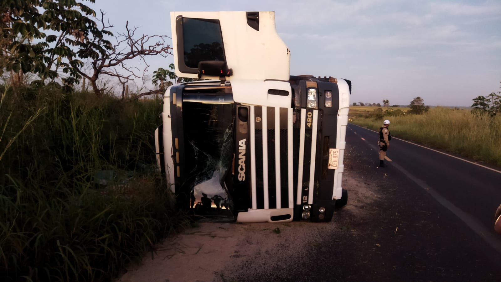 PMRv Detalha Tombamento De Carreta Mais De 20 Toneladas De Maconha