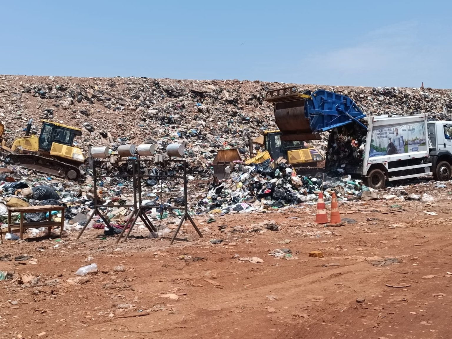 Em Uberlândia mais de dos resíduos no aterro poderiam ser reciclados pelos moradores