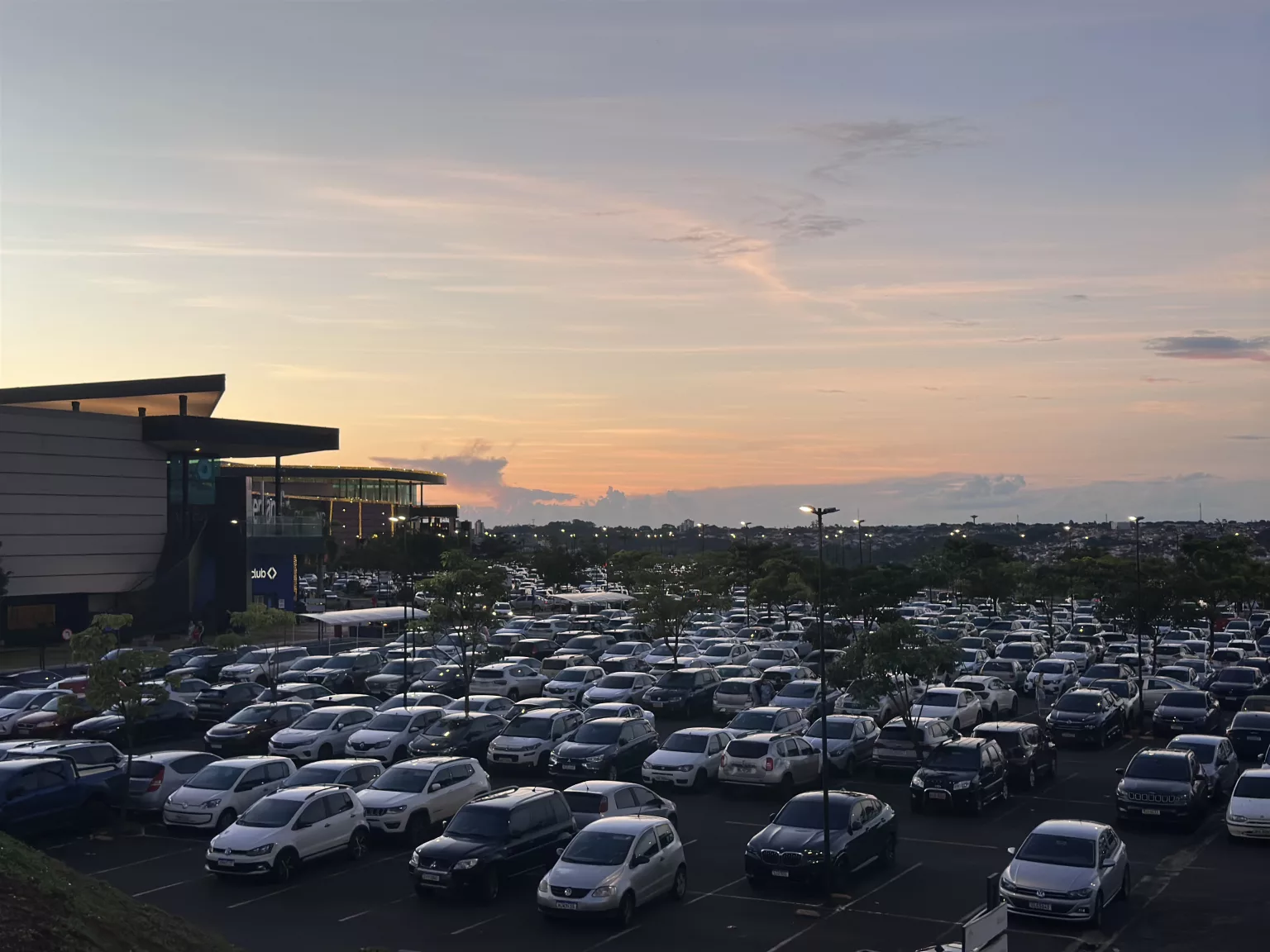 Uberlândia shopping, na Zona Sul da cidade