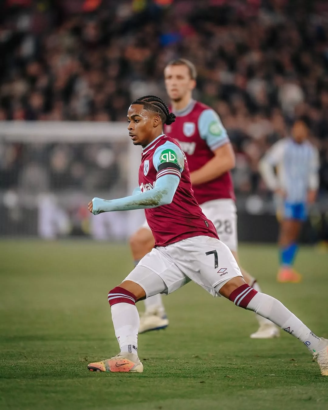 jogadores do West ham em campo